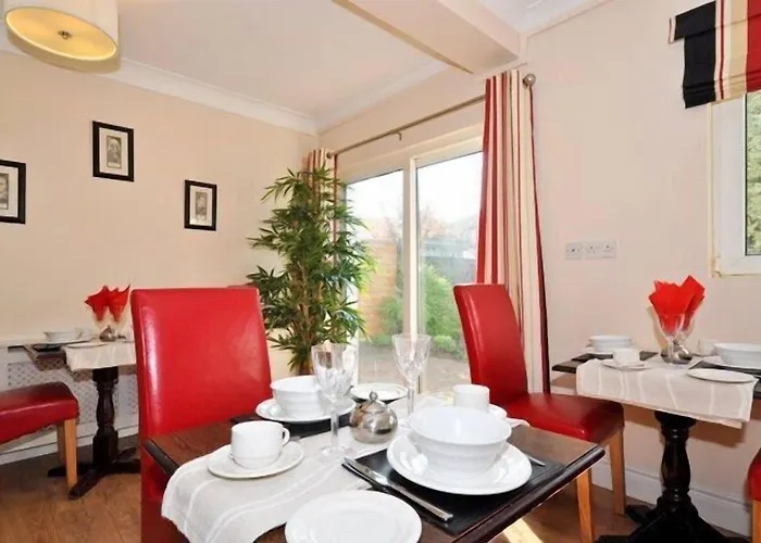 Lynfield Гостевой дом 3*