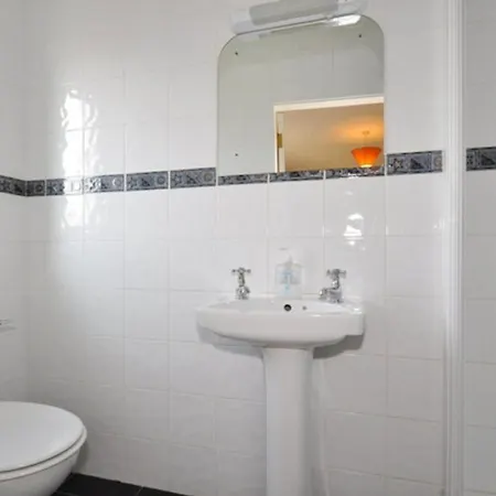 Guest house Lynfield