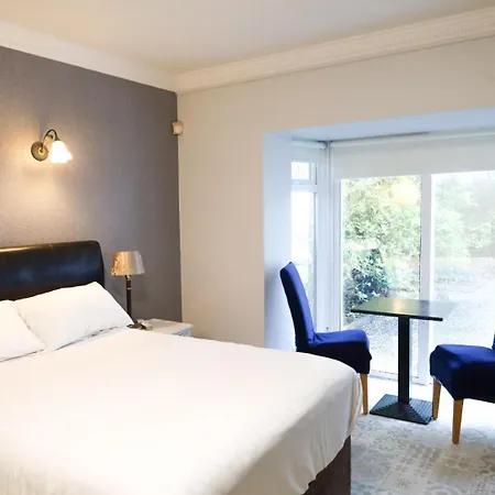 Lynfield 3* Galway