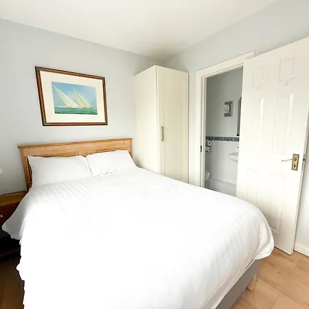 Konukevi Lynfield 3*