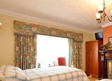 Lynfield Guest house Galway
