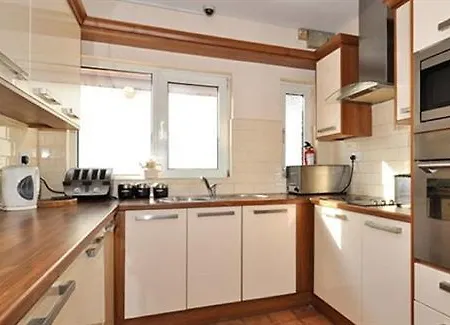 Lynfield 3* Γκάλγουεϊ